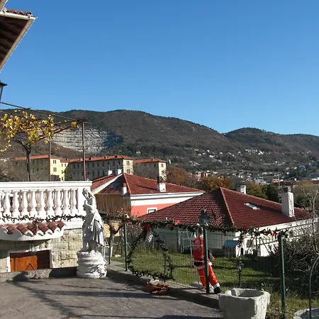 Allo Scoglio - Azienda Agricola بيت ضيافة ترييستي